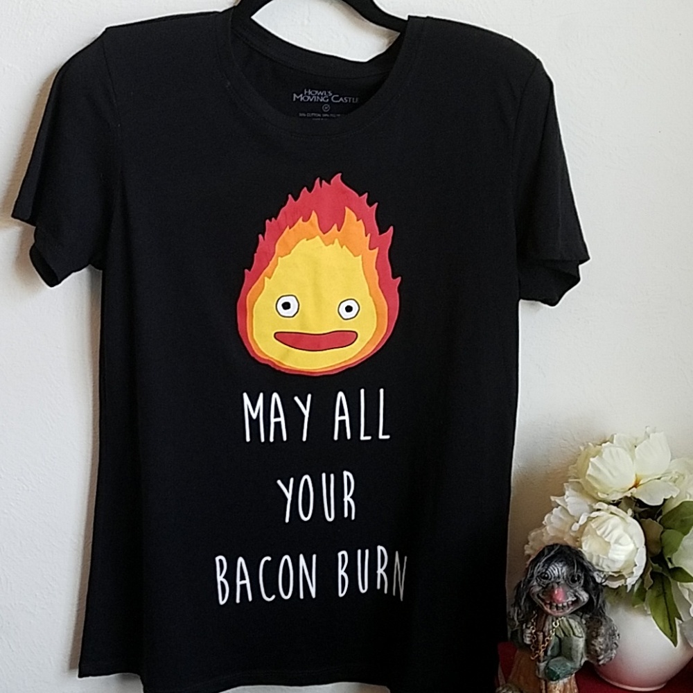 Graphic tshirt Howl's Moving Castle Hot Topic